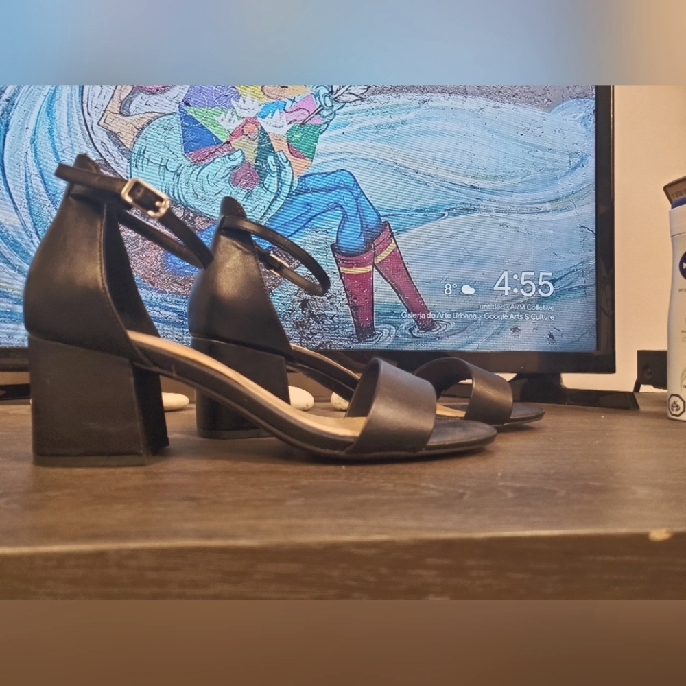 black dress sandle